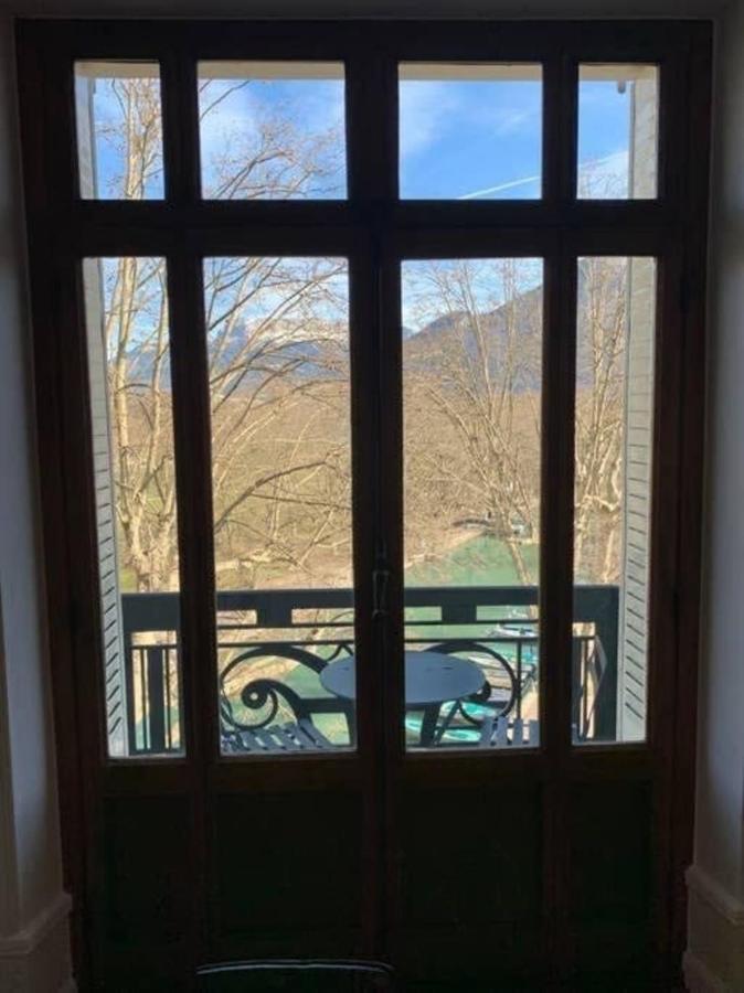 The Red Heart Of Annecy - Beautiful Apartment For 4 People Exterior photo